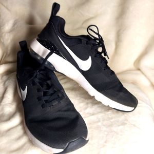Black Nike Air